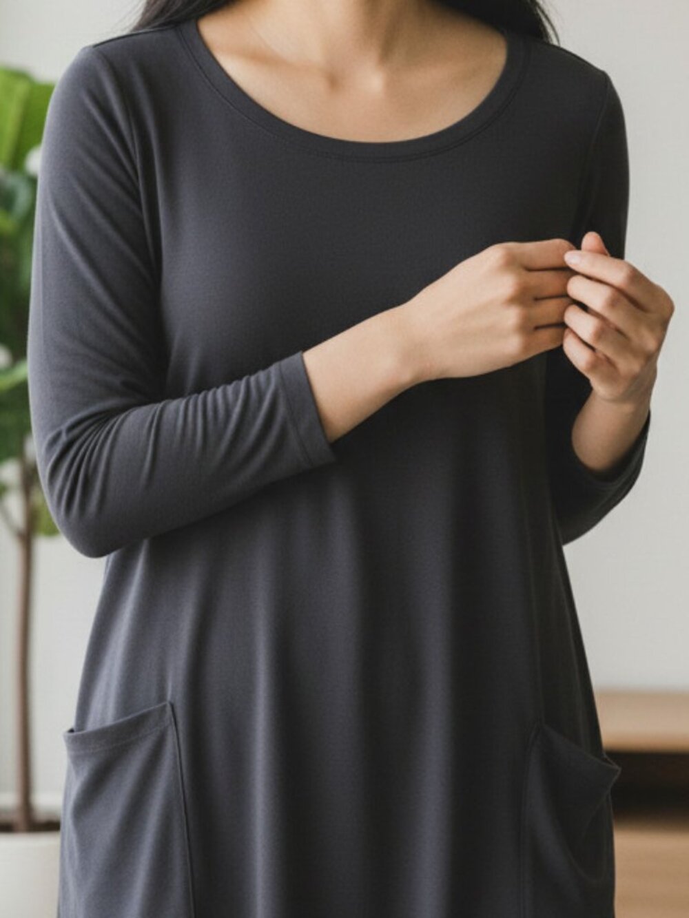 Black Long Sleeve Tunic Top with Pockets Size XL Cable & Gauge Rayon Blend - Picture 3 of 6